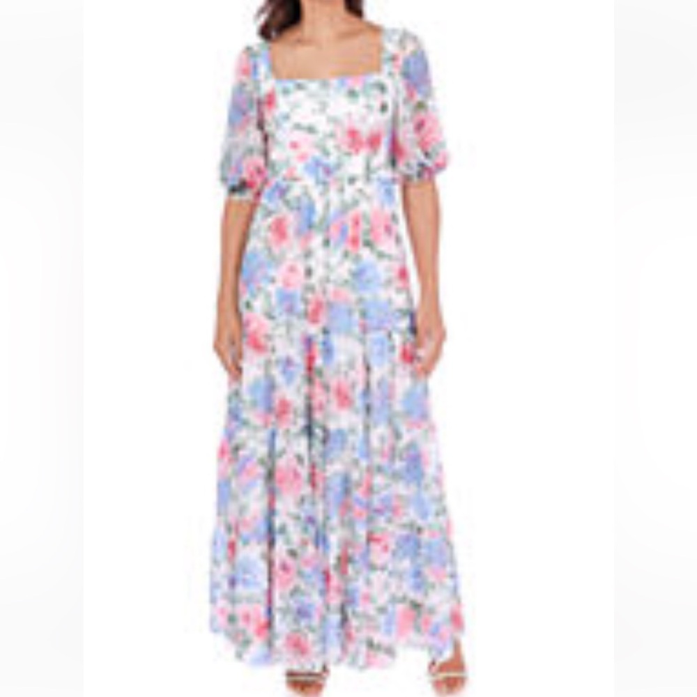 Premier Amour Short
Sleeve Floral Maxi Dress